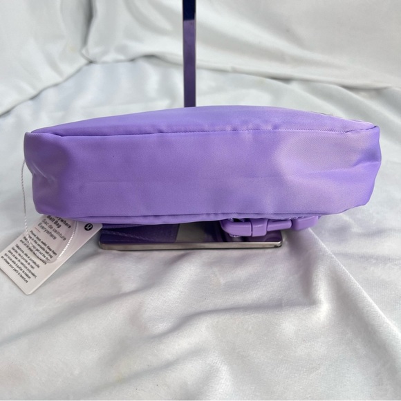 LULULEMON Purple Everywhere Belt Bag NWT - Picture 5 of 6